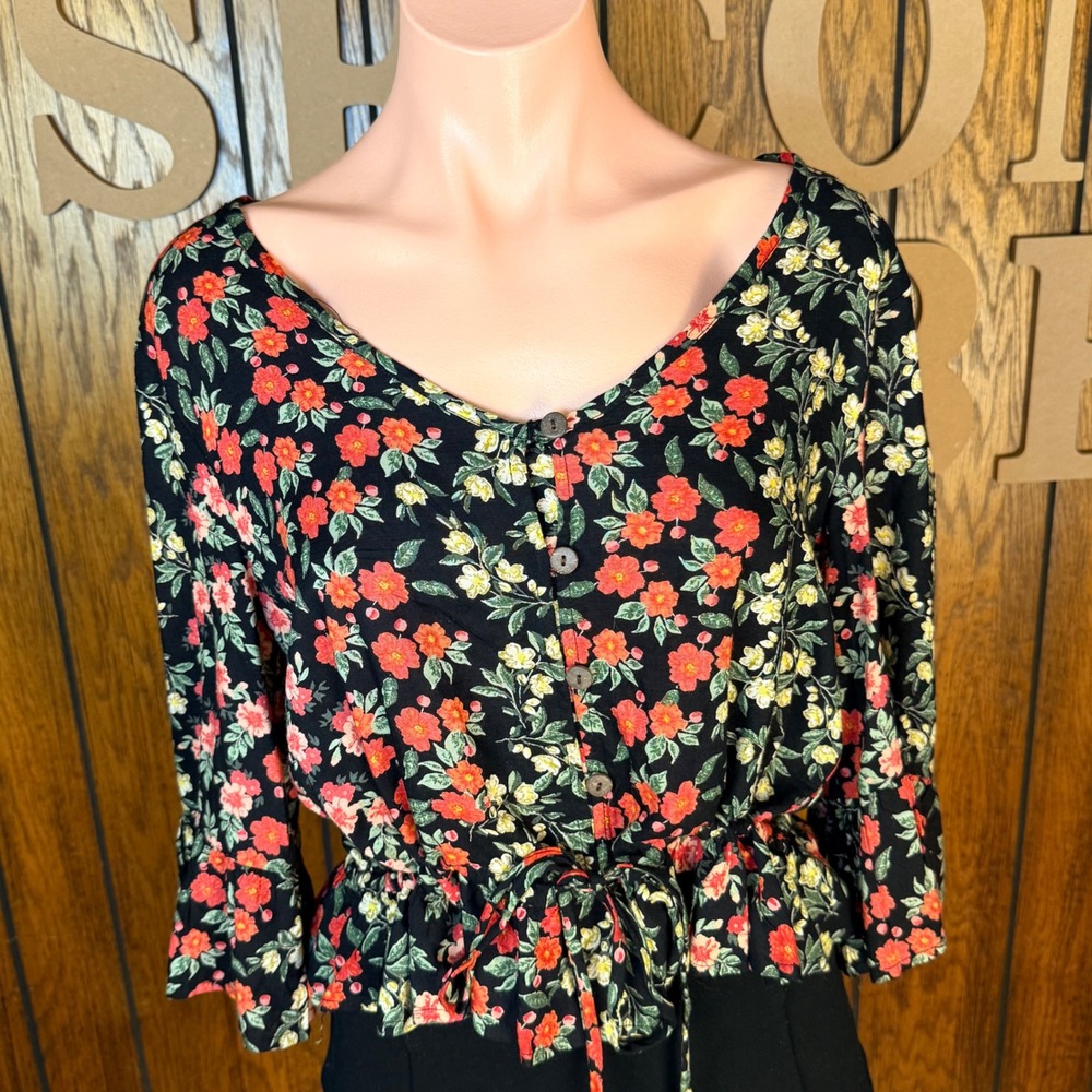 Patrons of Peace Blouse Womens Medium Black Floral Tie Waist Ruffle Sleeve Top - Picture 2 of 6